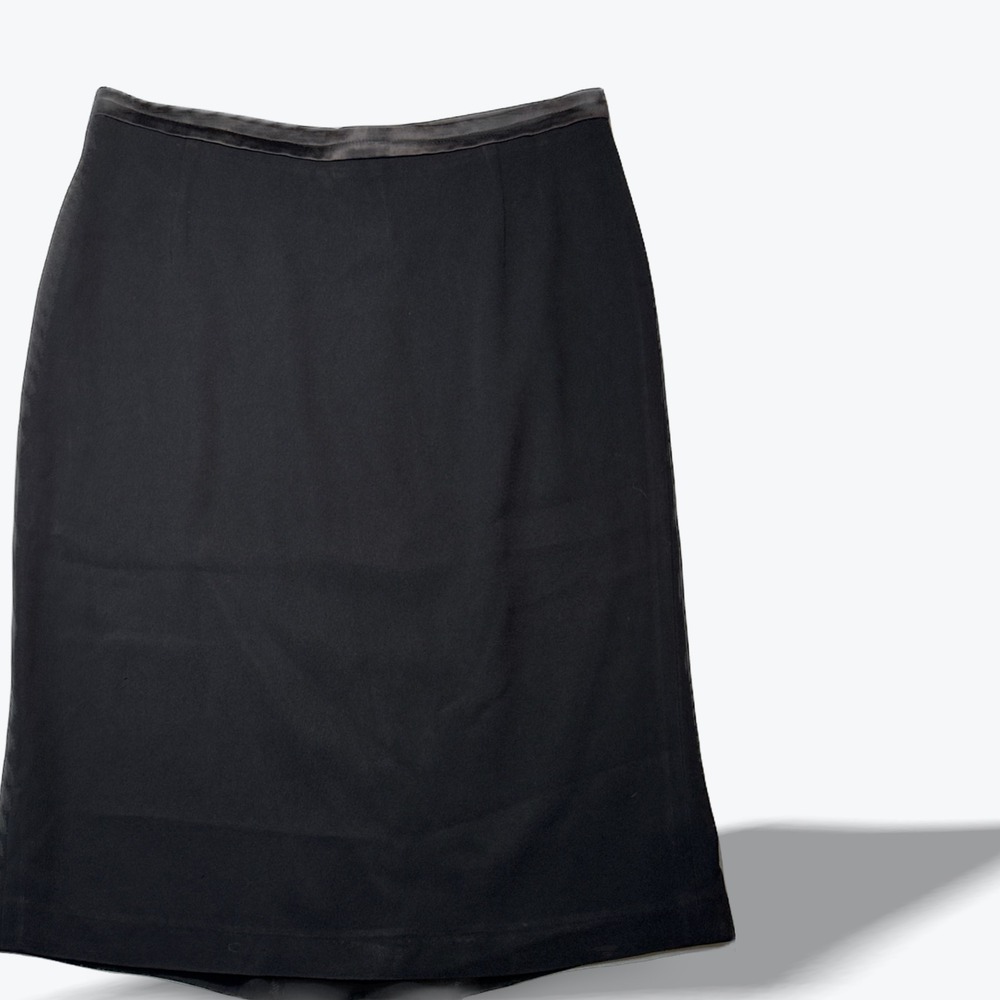 Max Mara Pencil Skirt Black Satin Waistband Pleated V Back Made in Italy US 10